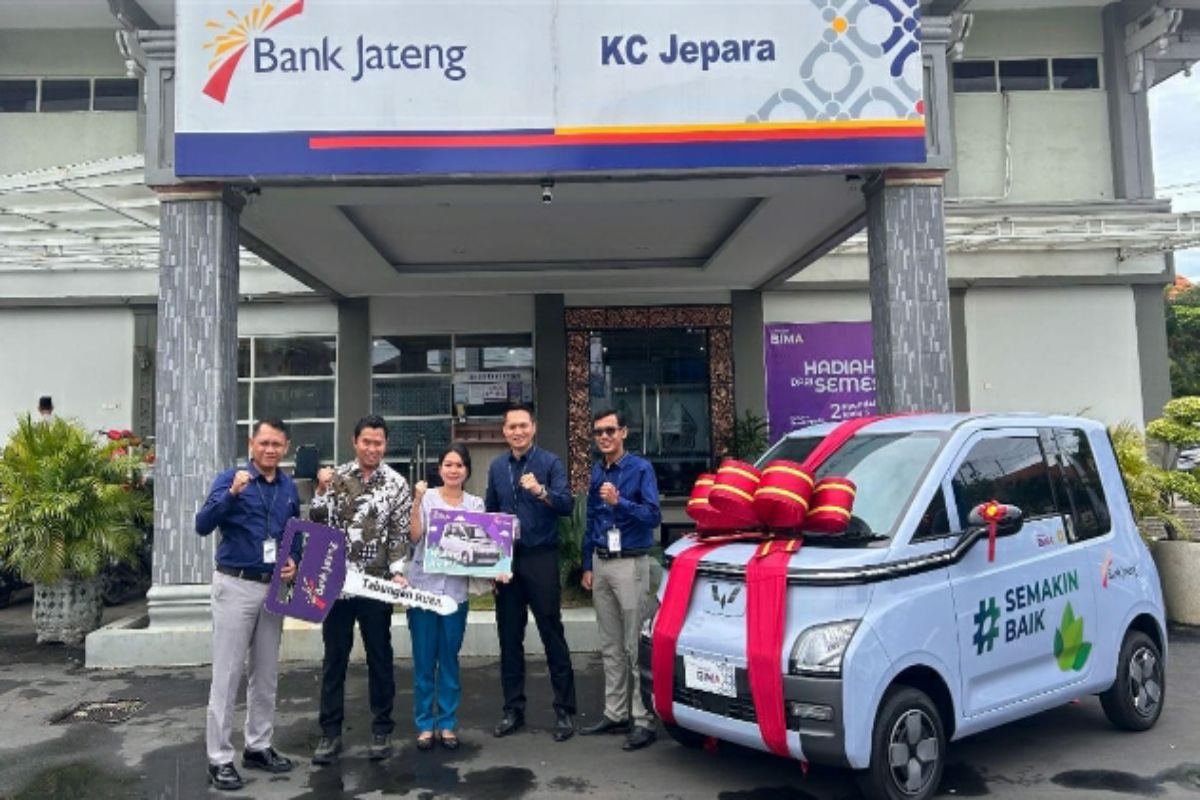 Sempat tak percaya, pengusaha mebel Jepara dapat mobil undian Bank Jateng