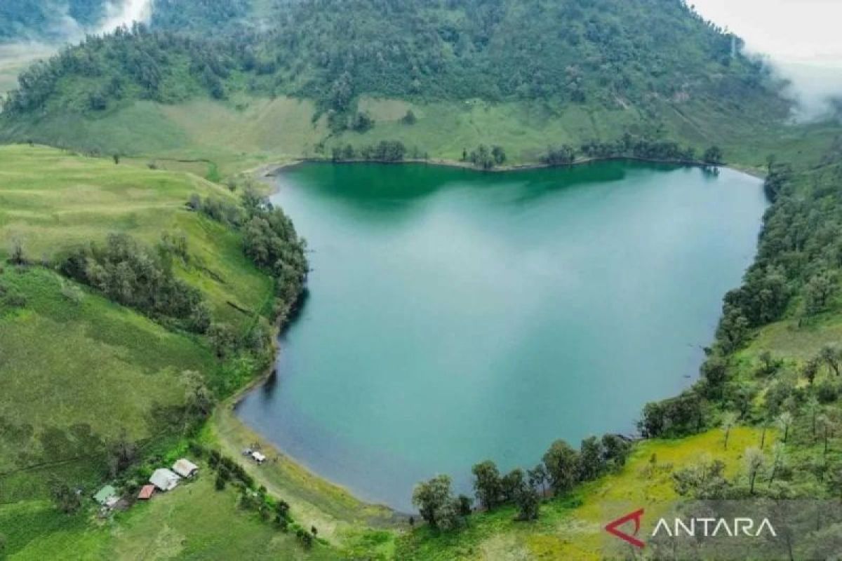 TNBTS kembali perpanjang penutupan jalur pendakian Gunung Semeru