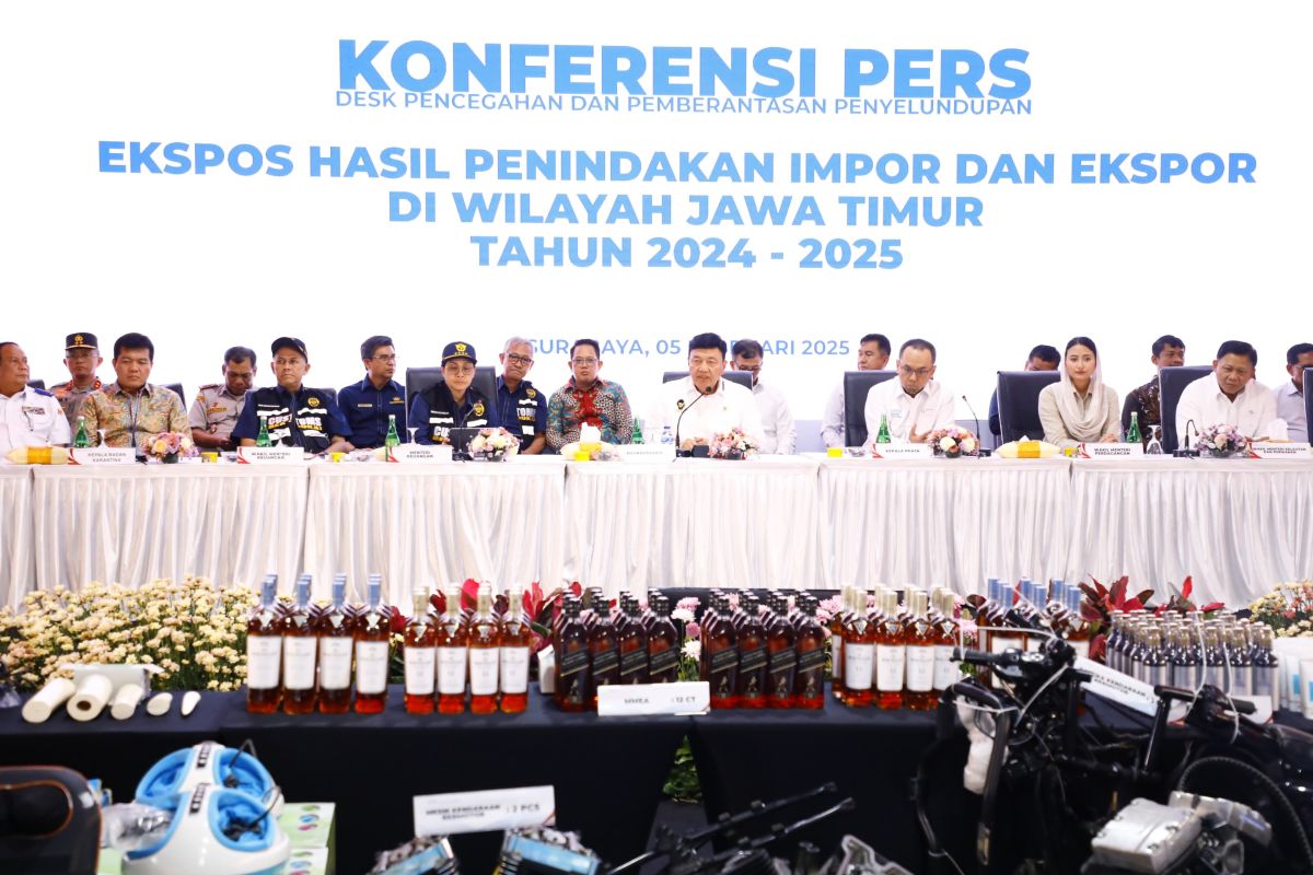 Pj Gubernur Adhy komitmen dukung pemberantasan penyelundupan di Jatim