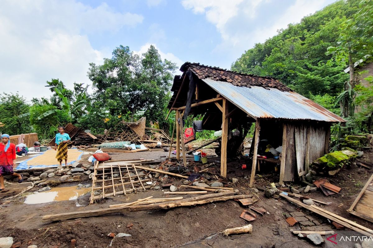 BPBD Situbondo catat 1.280 rumah warga terdampak banjir