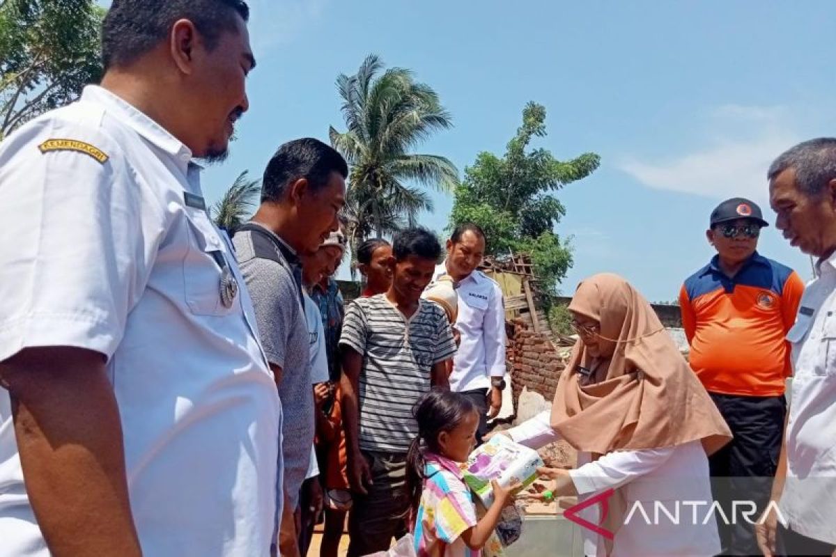 Plt Bupati Situbondo tinjau kesiapan dapur umum untuk terdampak banjir