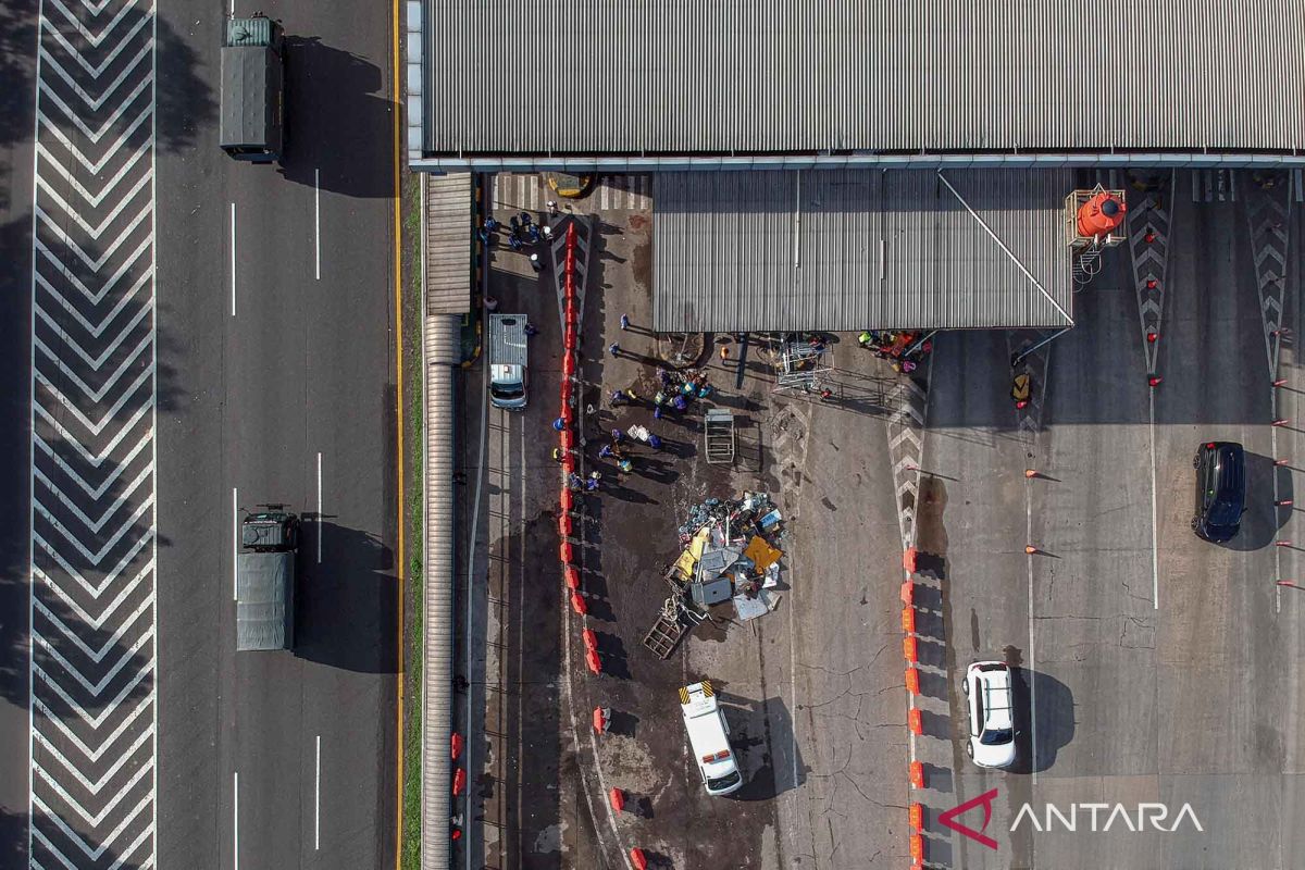 Delapan tewas dan sembilan luka akibat kecelakaan beruntun di Gerbang Tol Ciawi Bogor