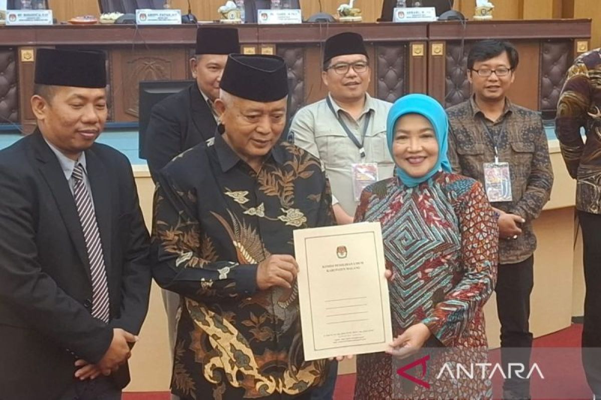 KPU tetapkan Sanusi-Lathifah sebagai Bupati dan Wakil Bupati Malang