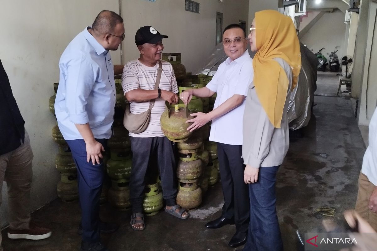 Sufmi Dasco cek pangkalan LPG 3 kg pastikan tak ada antrean warga