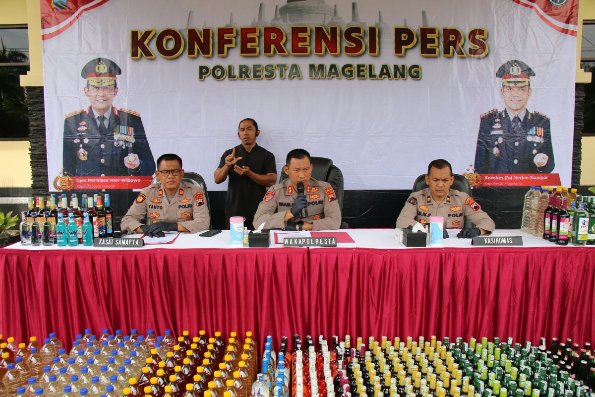 Polresta Magelang sita 1.037 botol minuman beralkohol dari 2 lokasi