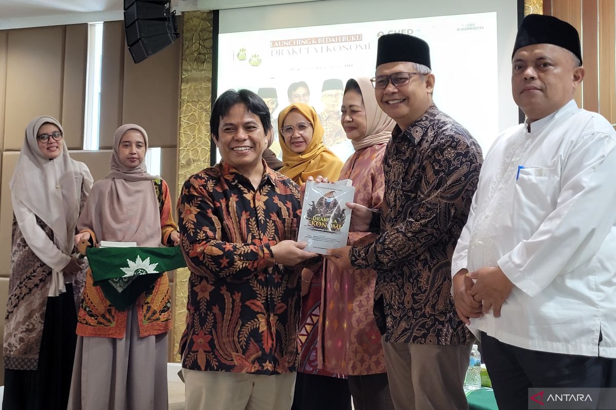 CHED-ITB AD bahas industri tembakau lewat buku 