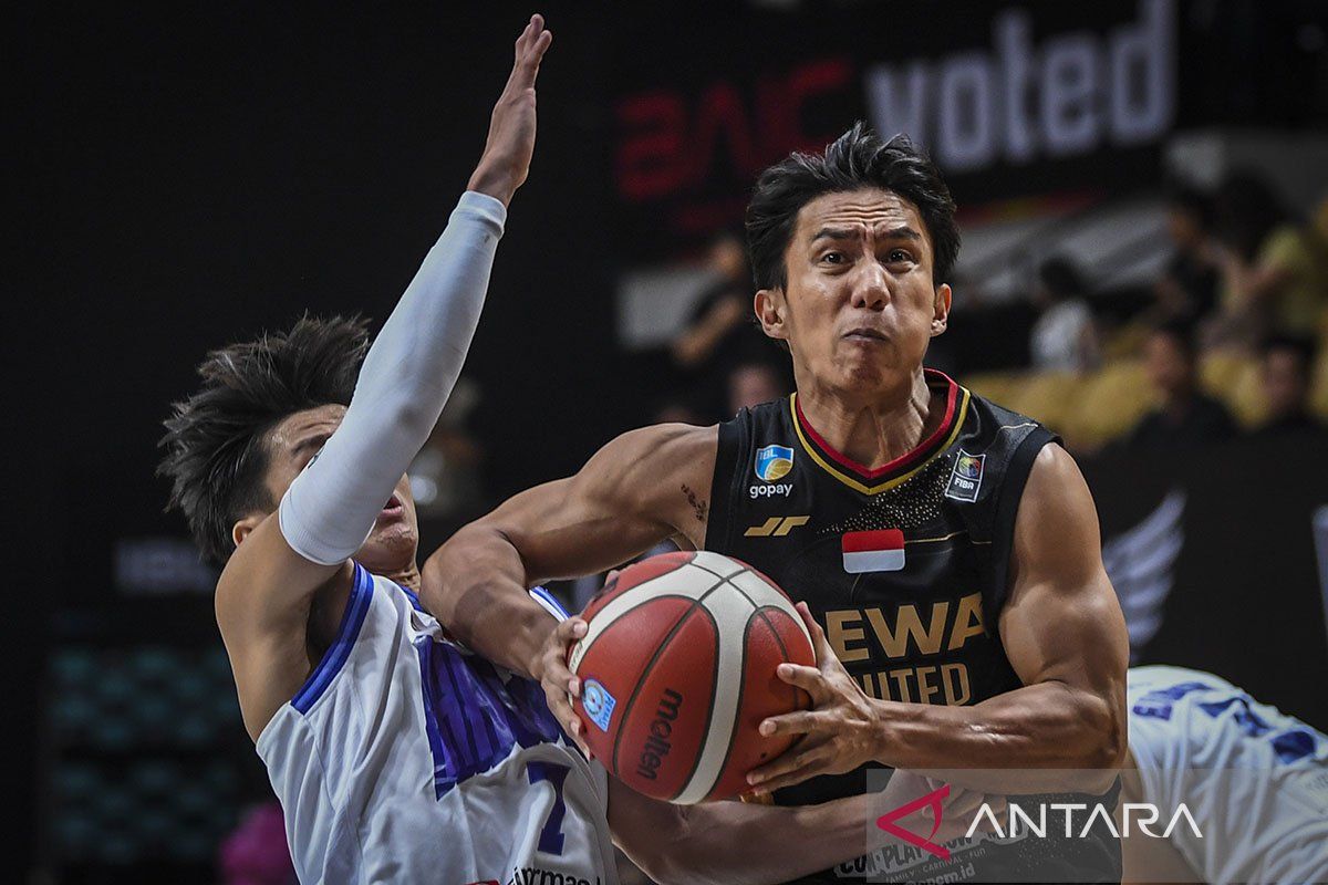 IBL 2025: Dewa United Banten kalahkan Tangerang Hawks Basketball 109-82