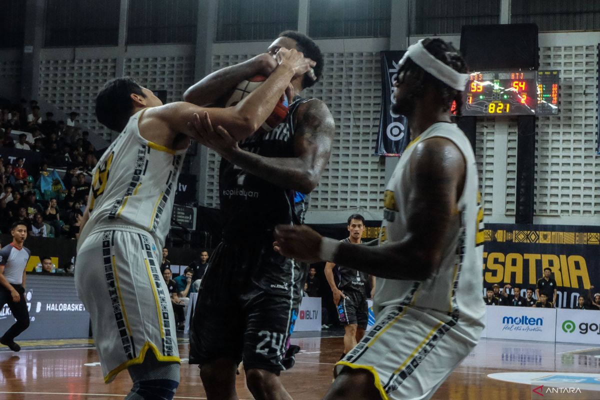 Hangtuah Jakarta menang tipis 76-71 lawan Satya Wacana Salatiga