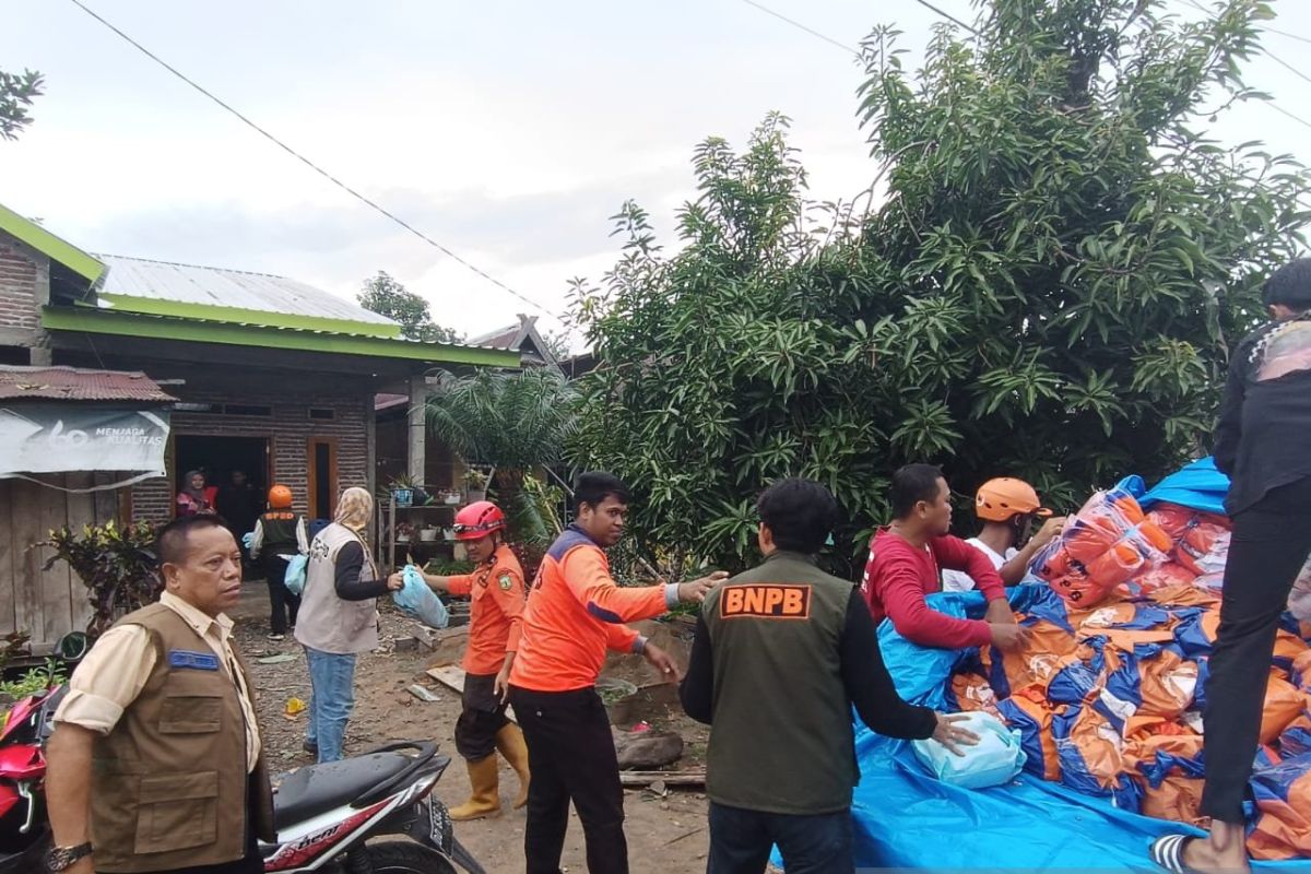 BNPB pastikan distribusi bantuan korban angin puting beliung di Luwu