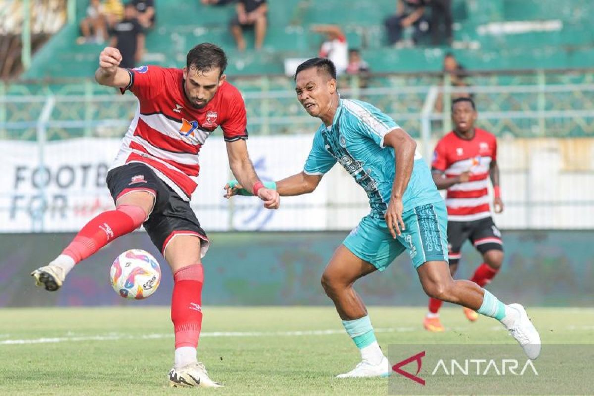 Liga1: Tuan rumah Madura United ditahan imbang tamunya PSBS Biak 0-0