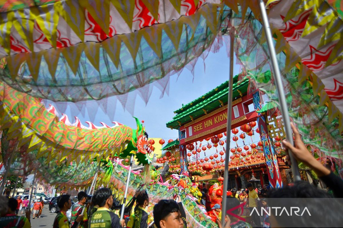 Kemeriahan Festival Cap Go Meh Padang