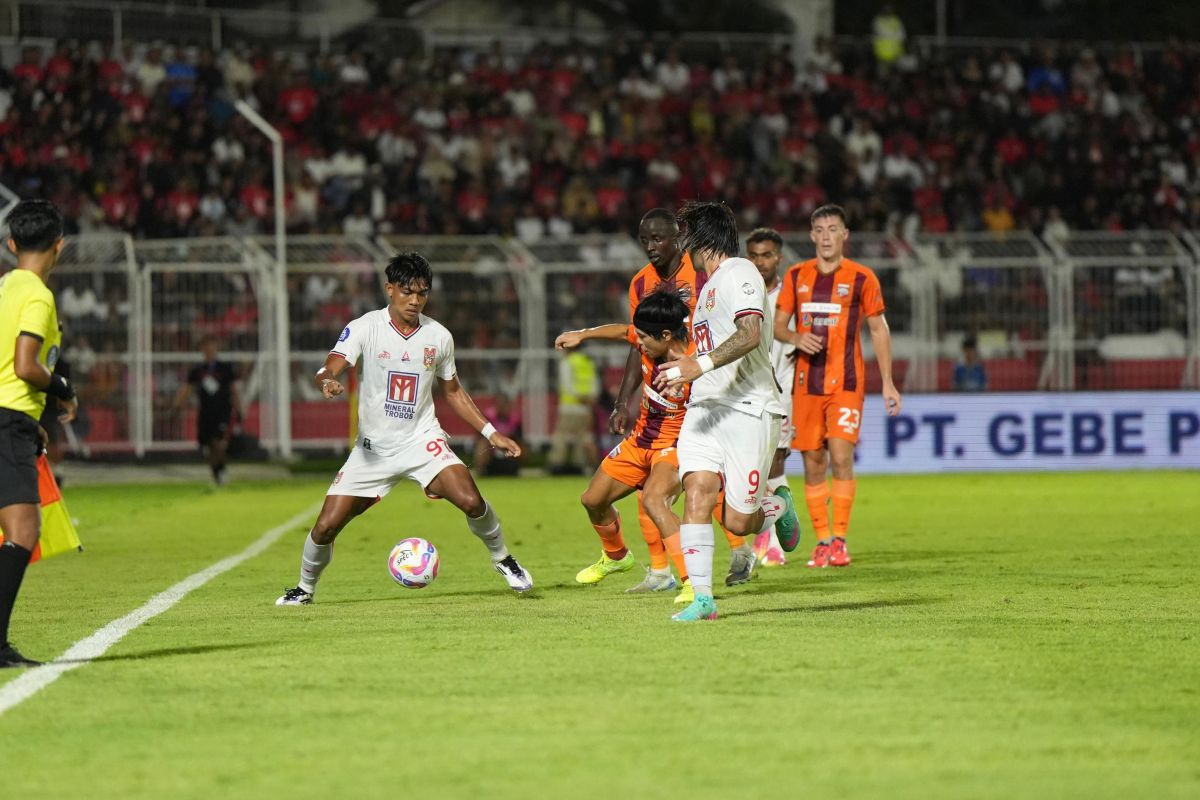 Malut United tembus 10 besar usai bekuk Borneo 3-0