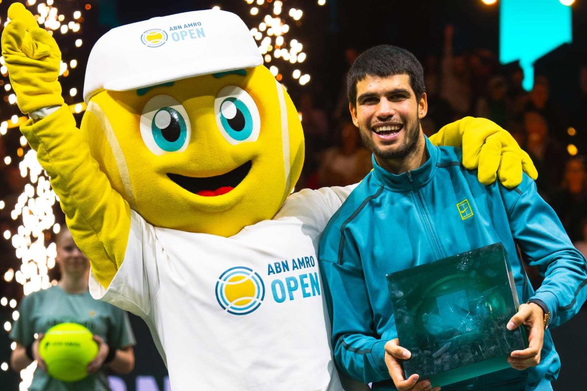 Alcaraz kalahkan De Minaur di Rotterdam untuk raih gelar pertama 2025