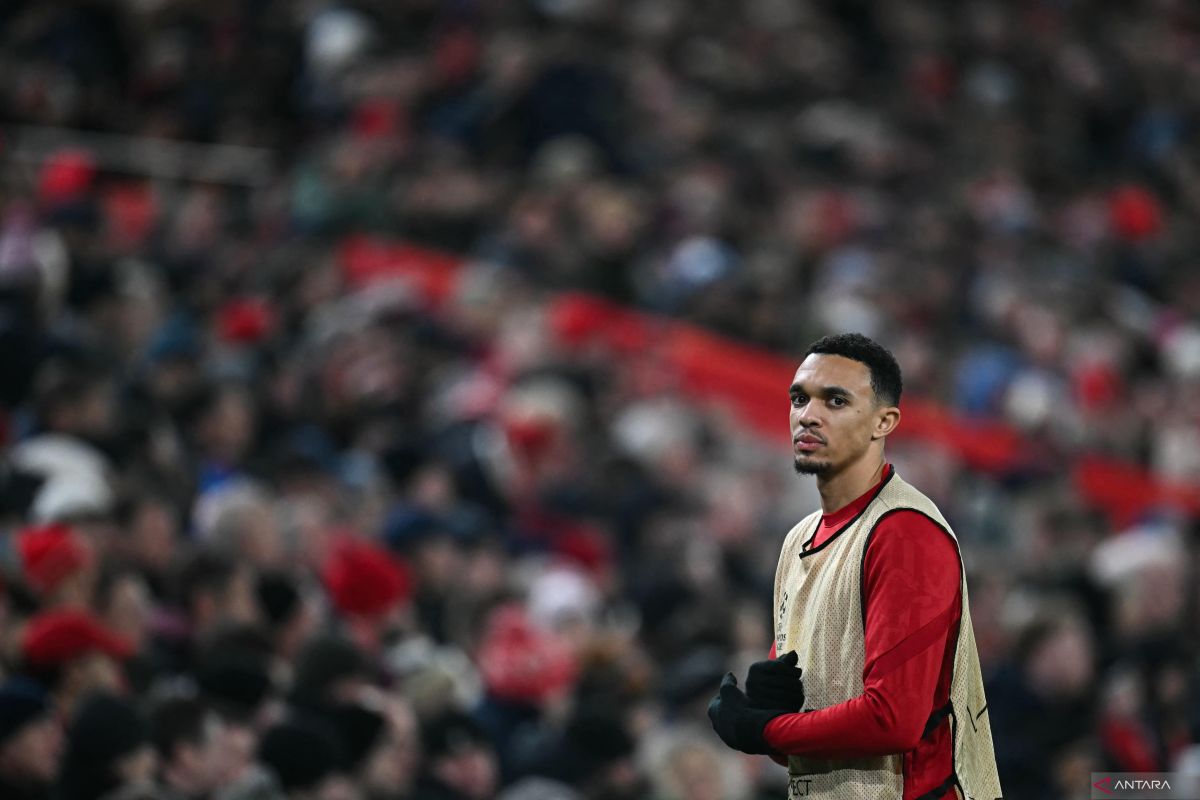 Trent Alexander-Arnold berpeluang tampil di Derbi Merseyside