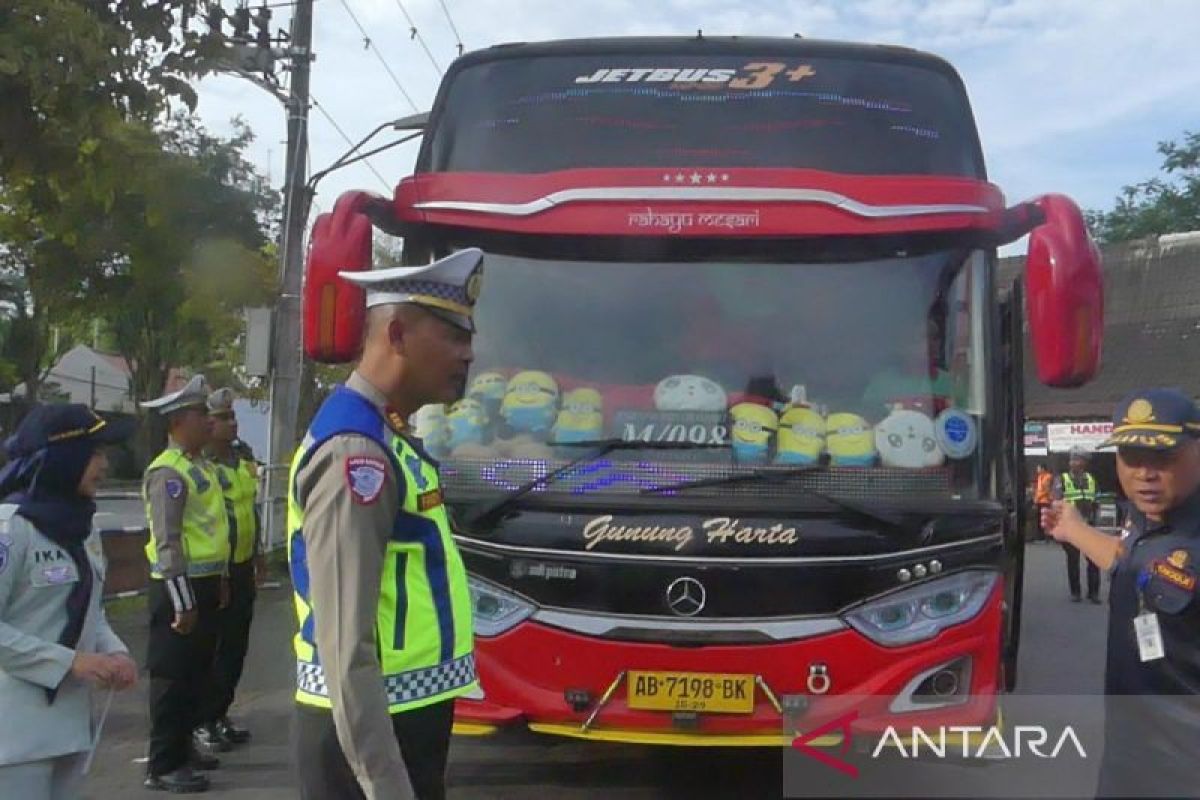 Polres-Dishub Temanggung inspeksi keselamatan angkutan umum