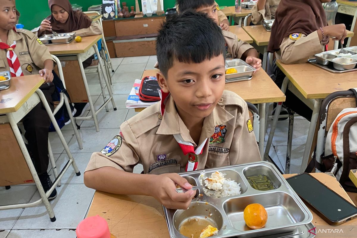 Siswa sarankan menu ayam dan kangkung untuk MBG