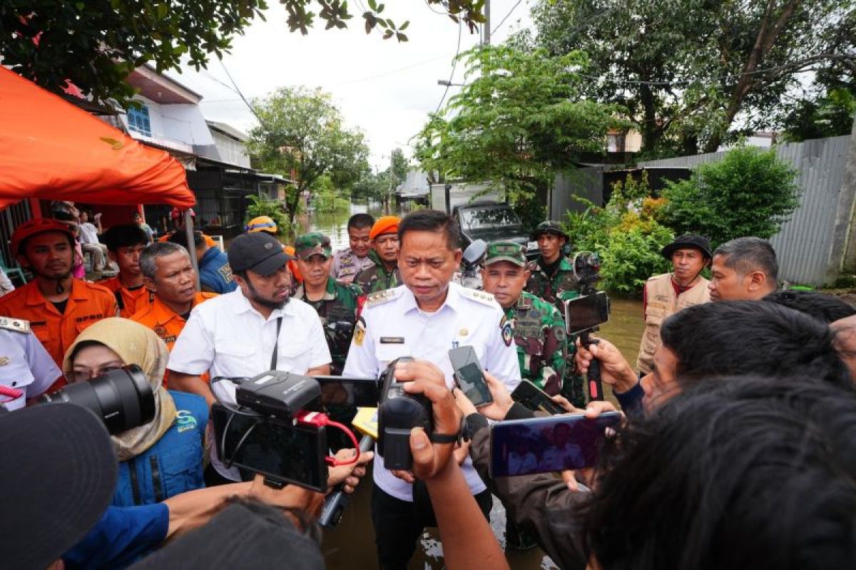 Dinsos Sulsel siapkan beras 2 ton bantu korban banjir Makassar