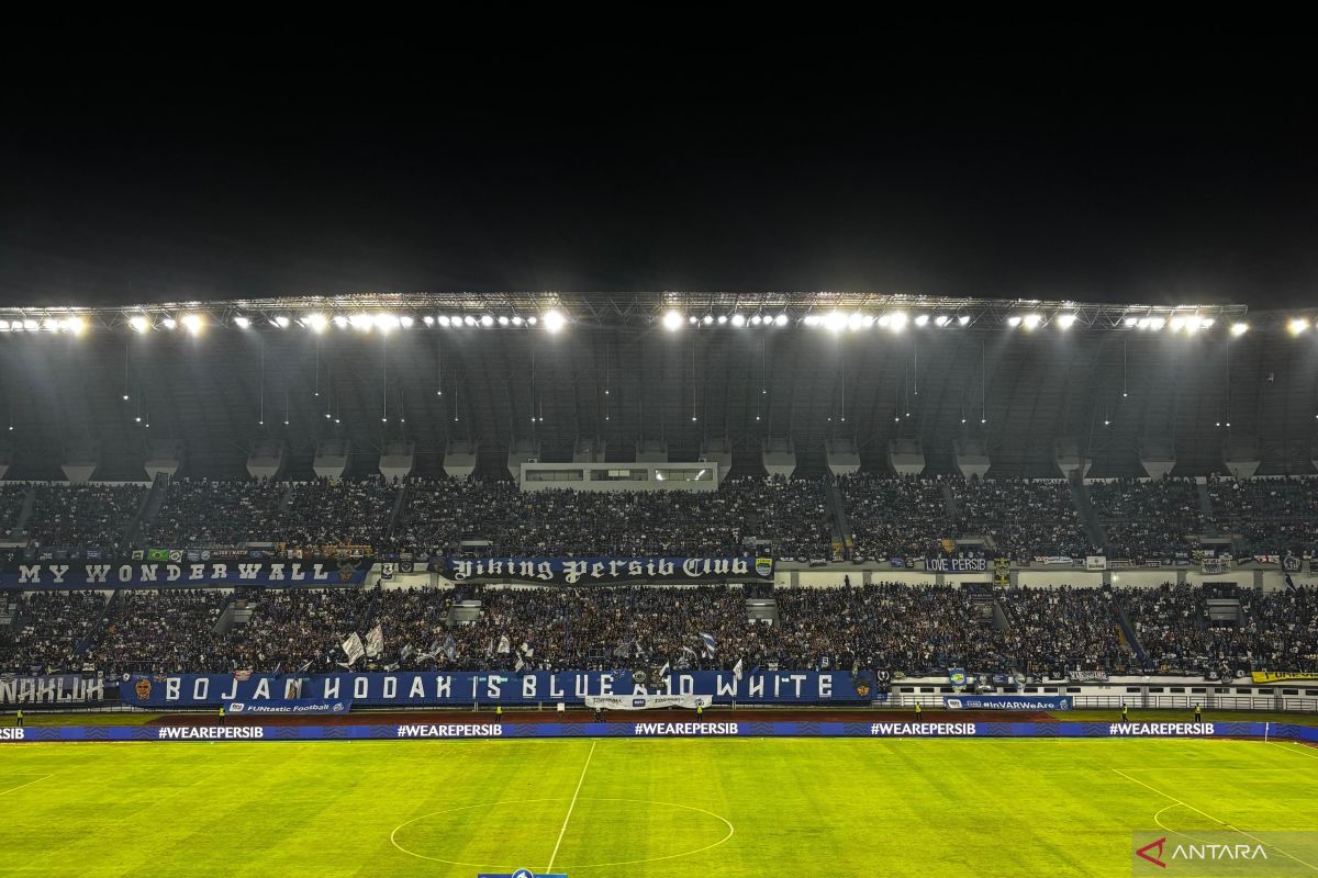 Persib Bandung minta Bobotoh tak hadiri laga lawan Persija