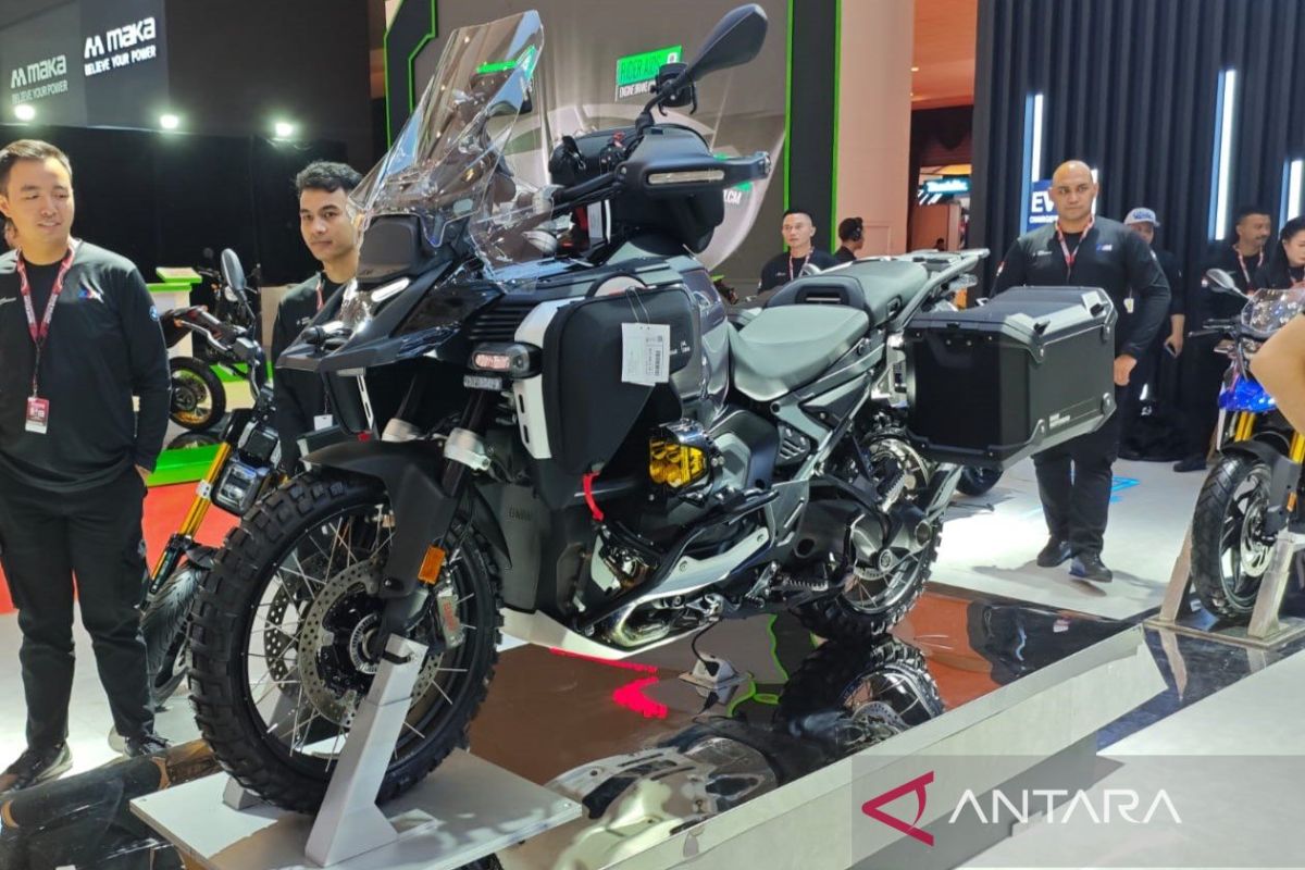 BMW Motorrad luncurkan tiga motor baru di IIMS 2025