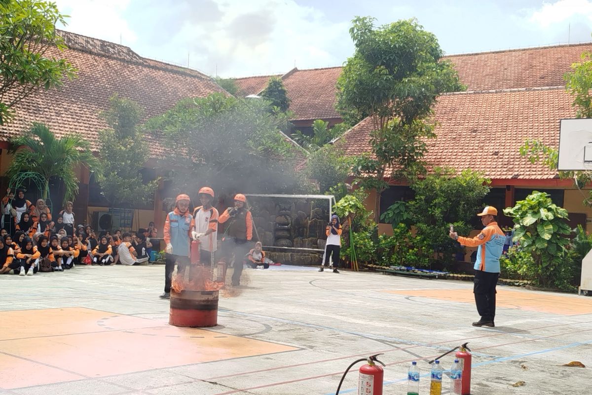 BPBD simulasi mitigasi di sekolah rawan bencana di Ponorogo