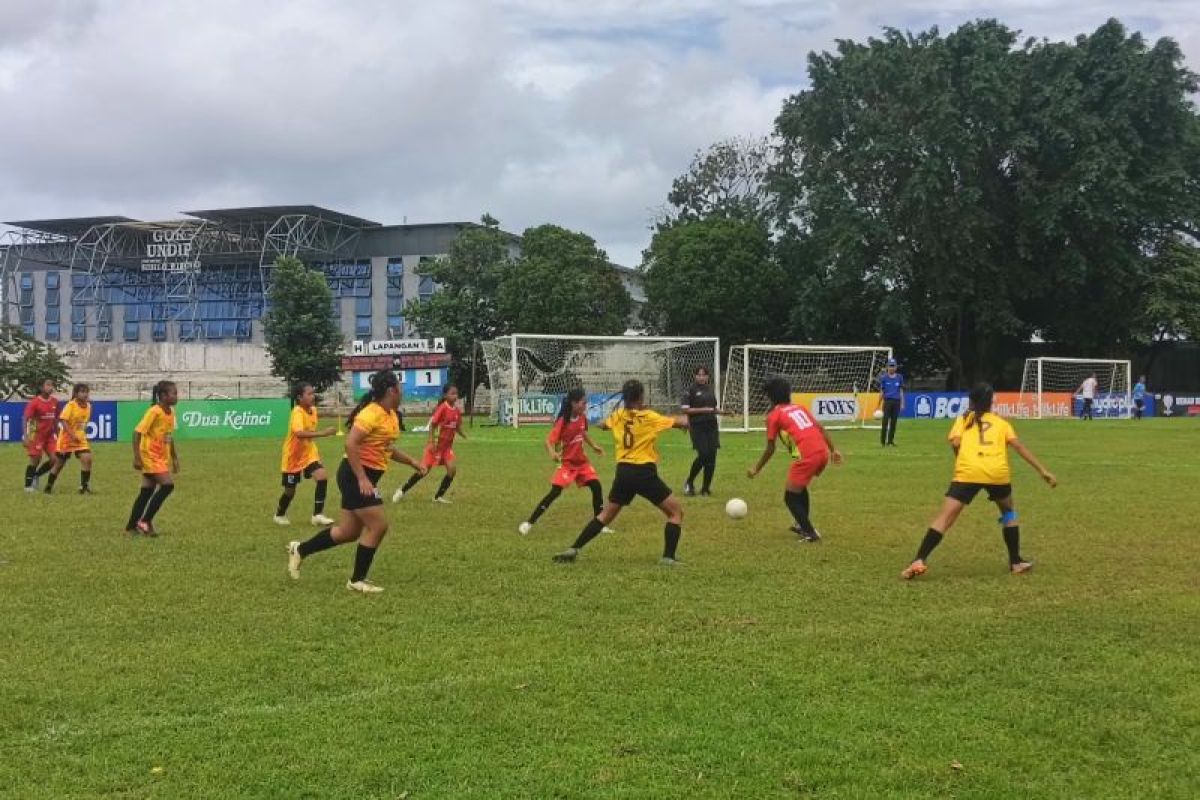 1.225 siswi  ikuti "MilkLife Soccer Challenge - Semarang 2025"