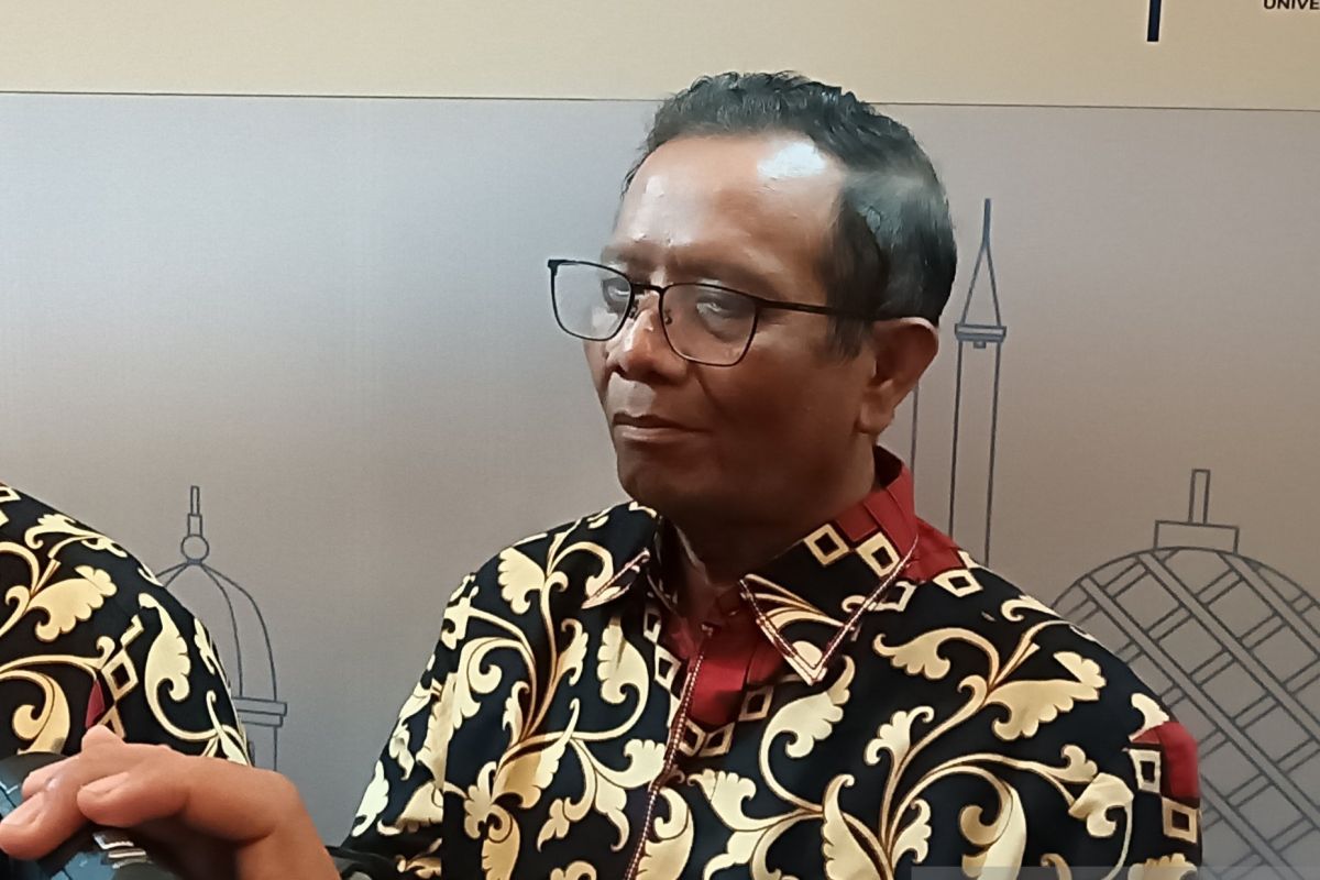 Mahfud: Kampus harus jadi  oposisi objektif