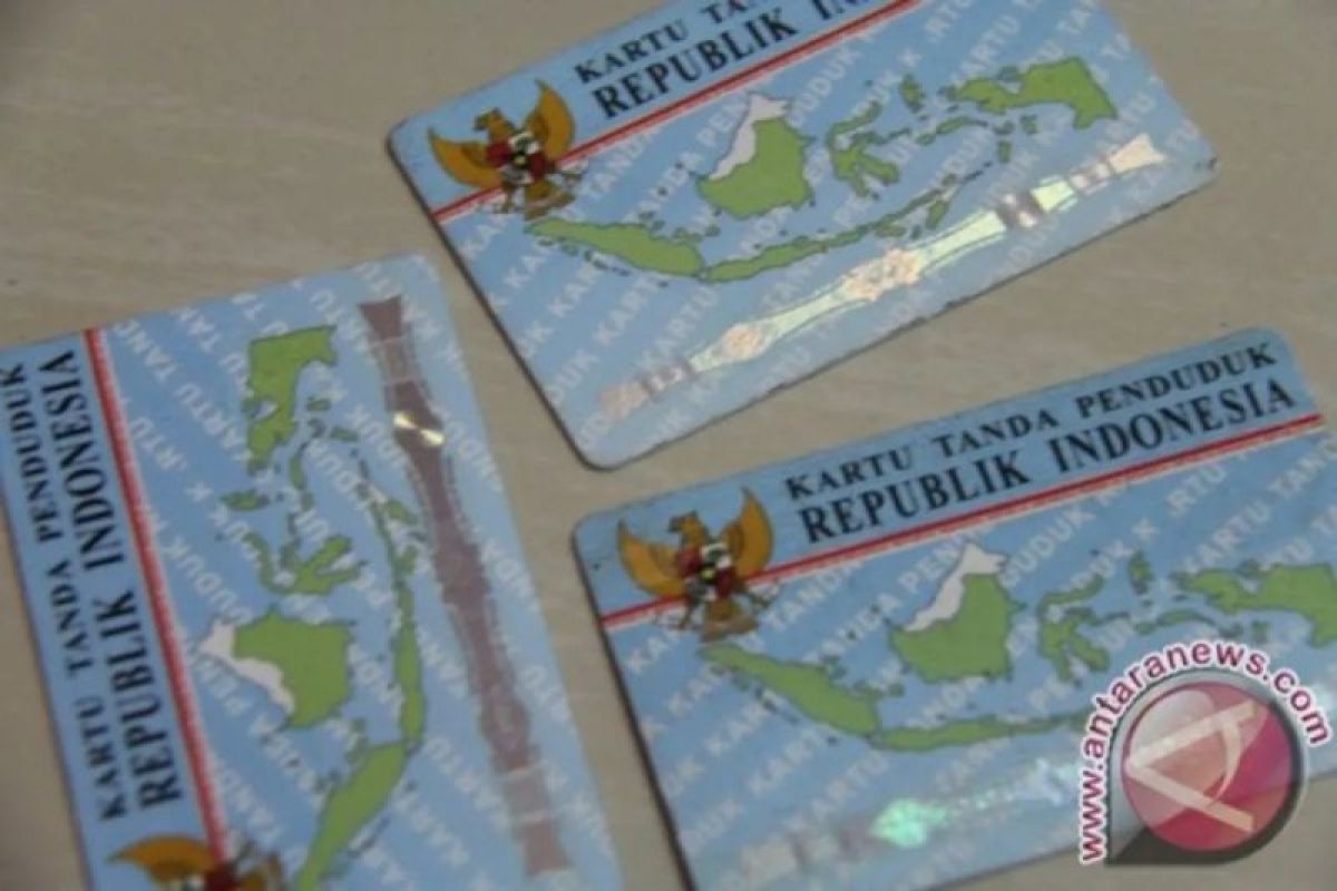 Dispendukcapil Madiun layani cetak 50 KTP elektronik/hari