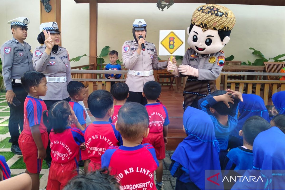 Polres Jepara sosialisasikan tertib lalu lintas terhadap anak