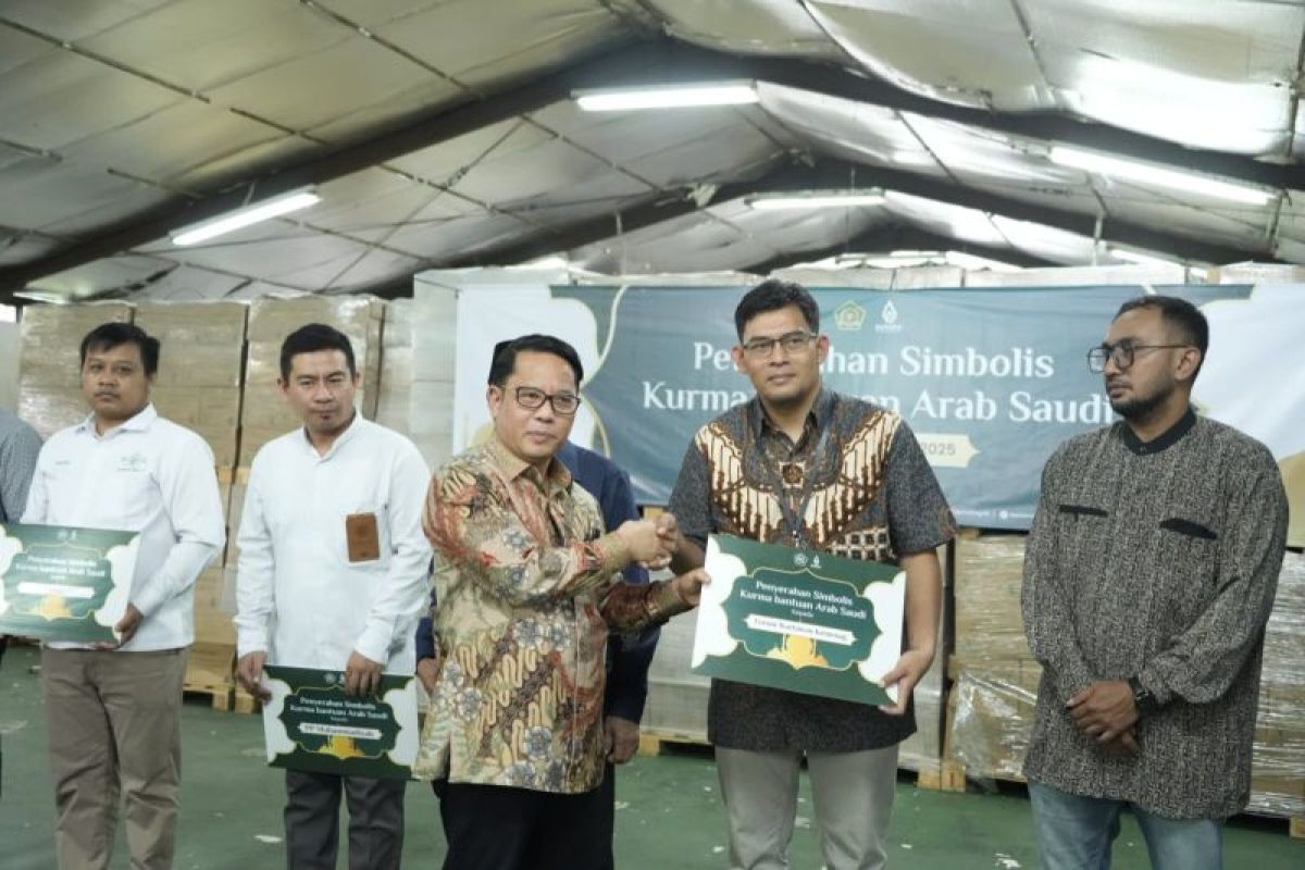 Kurma dari Raja Salman mulai didistribusikan