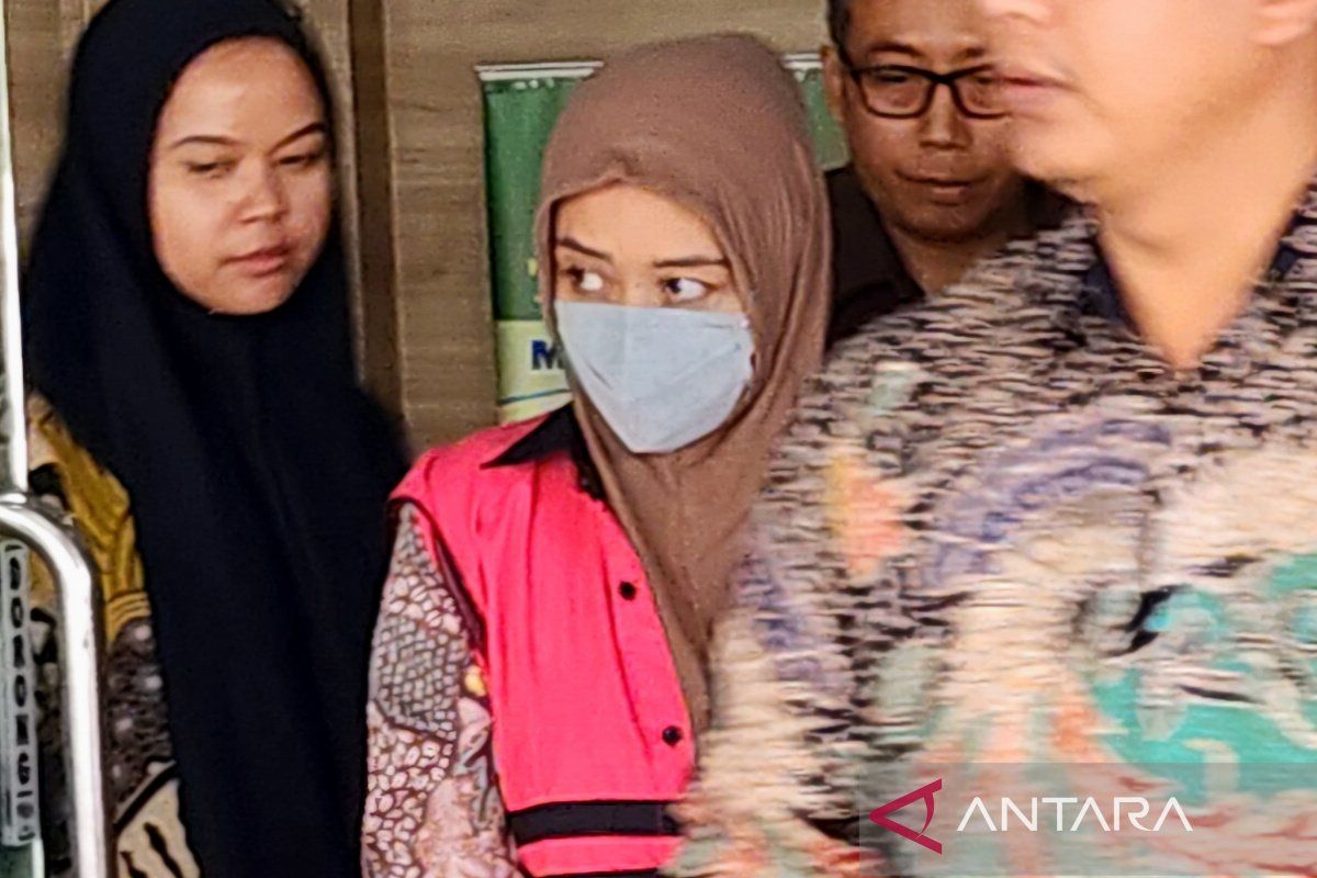 Kasus kredit fiktif Rp15,9 miliar, Kejari Semarang tahan DK