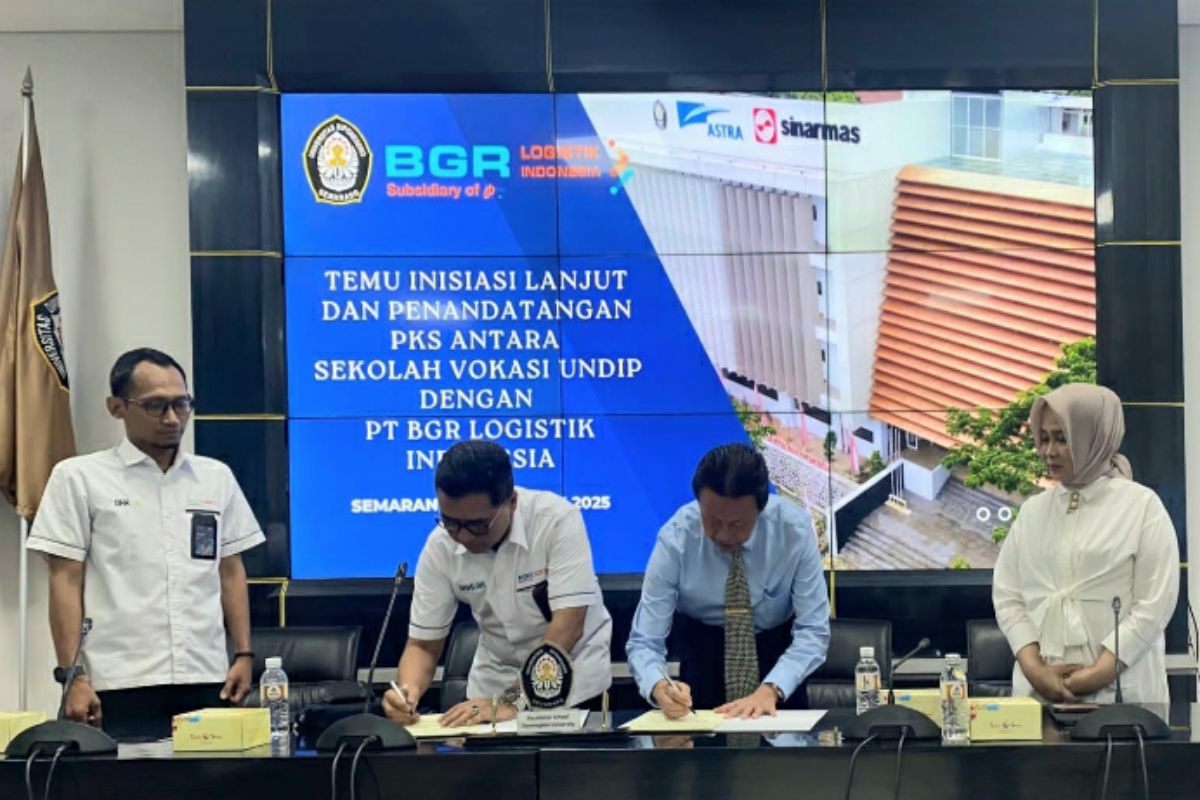 Sekolah Vokasi Undip dan PT BGR Logistik Indonesia teken kerja sama