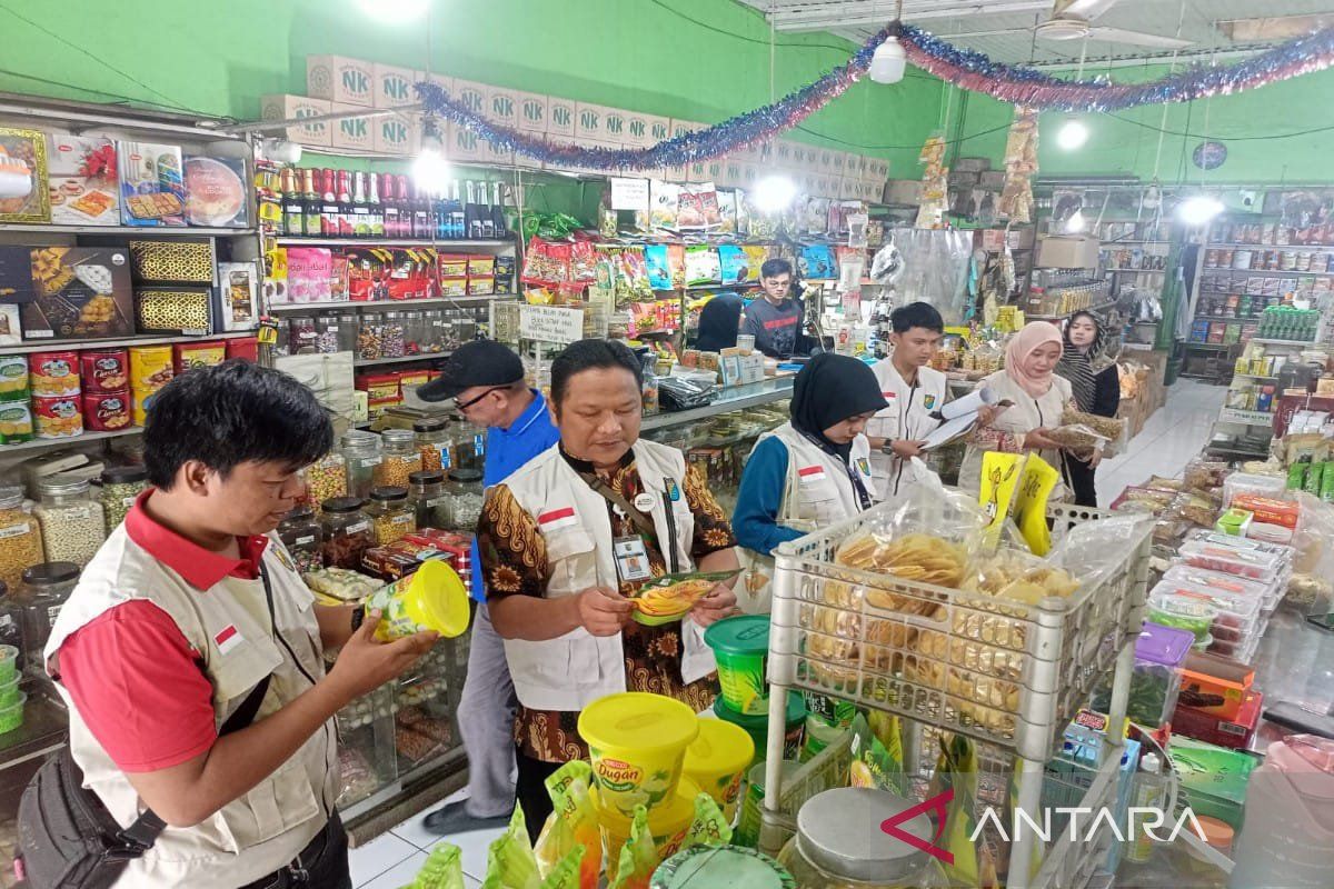 Pemkot Pekalongan  ingatkan masyarakat cermat berbelanja jelang Lebaran