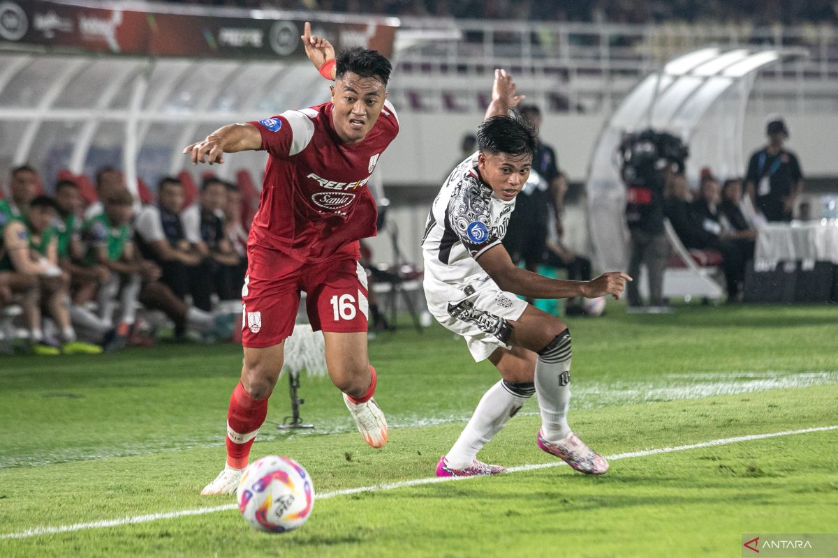 Persis Solo tahan Bali United dengan skor 2-2