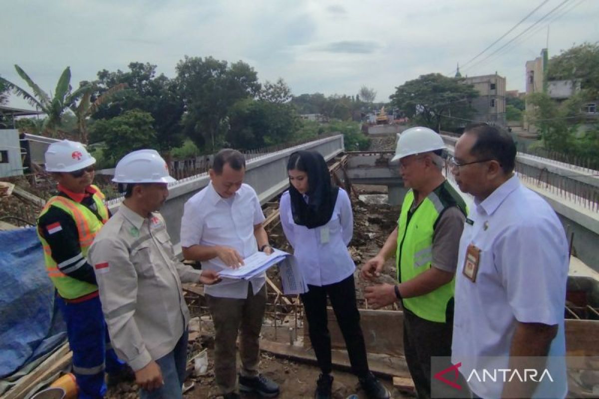 Bupati  Kudus berharap pembangunan Jembatan Karangsambung dipercepat