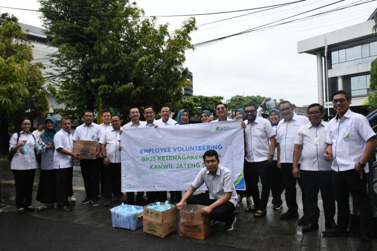 "Employee Volunteering", BPJS Ketenagakerjaan Jateng-DIY bagikan takjil