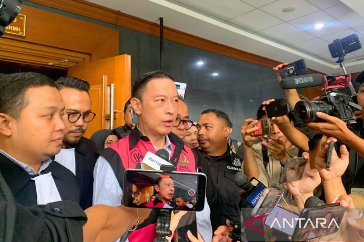 Tom Lembong pertanyakan  alasan hanya dirinya mendag yang jadi terdakwa