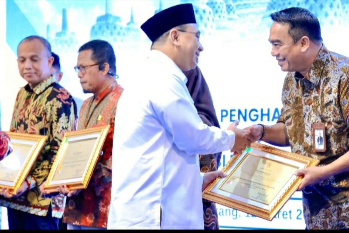 Bank Jateng raih CSR Award dari Pemprov Jateng