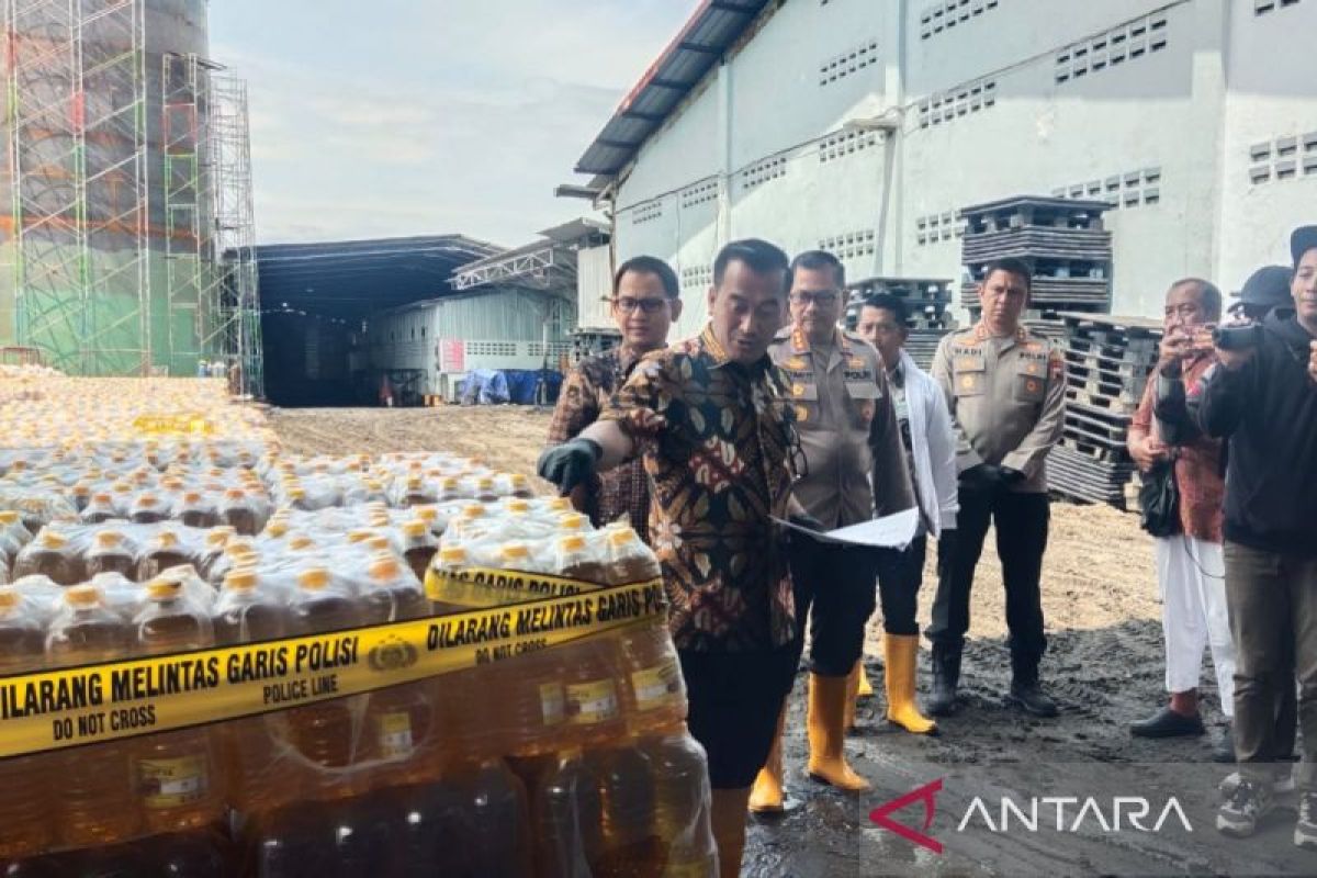 Polda Jateng  amankan MinyaKita tak sesuai takaran di Karanganyar