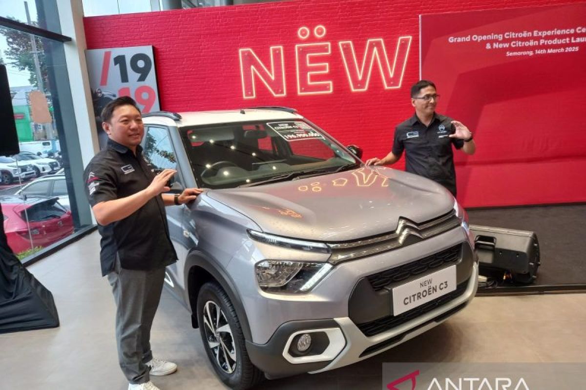 Citroen Experience Center diluncurkan di Semarang.