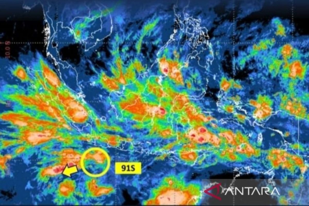 Perkembangan bibit Siklon Tropis 91S dan 93S di wilayah Indonesia
