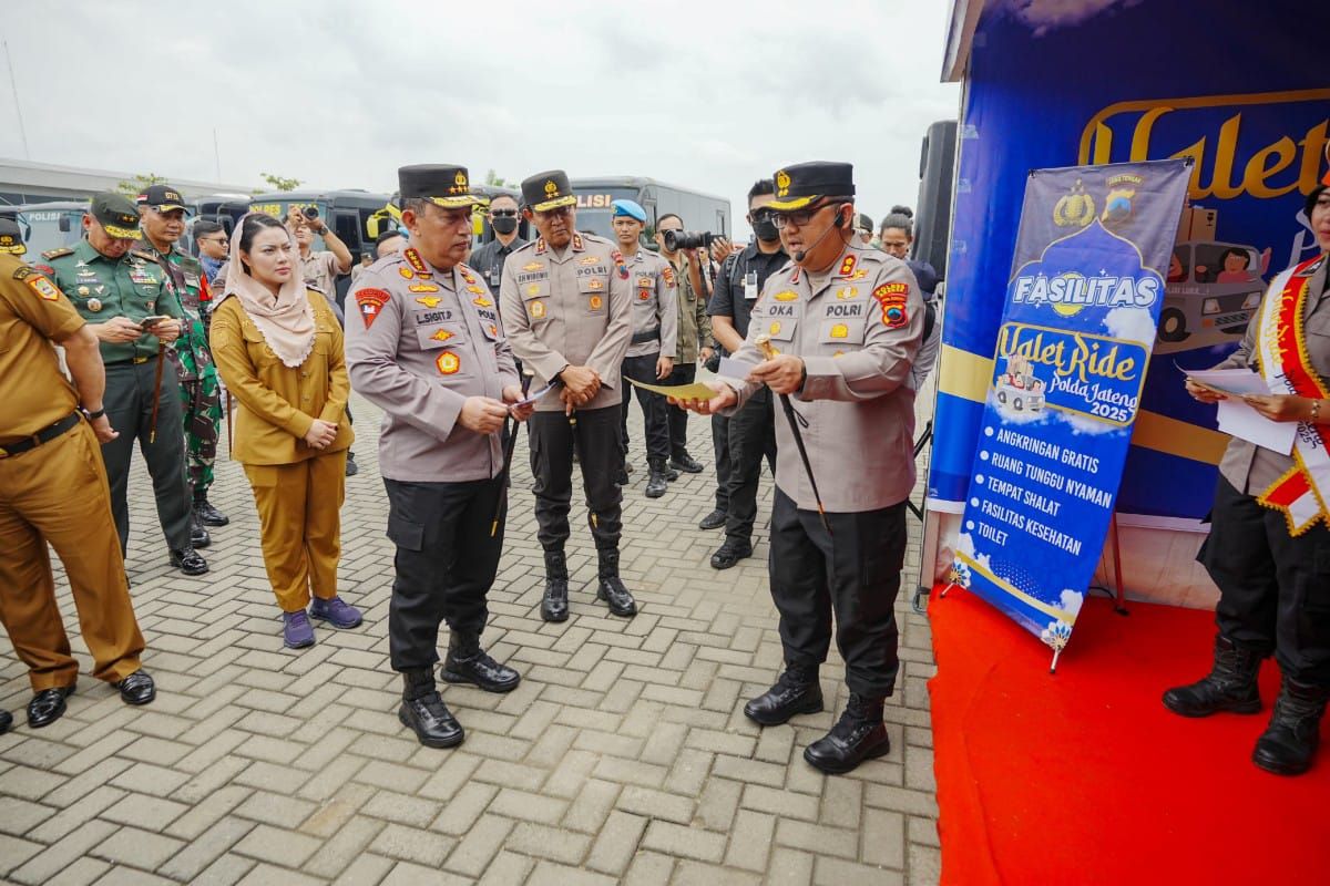 Kapolri cek kesiapan  "valet and ride" sambut mudik Lebaran di Brebes