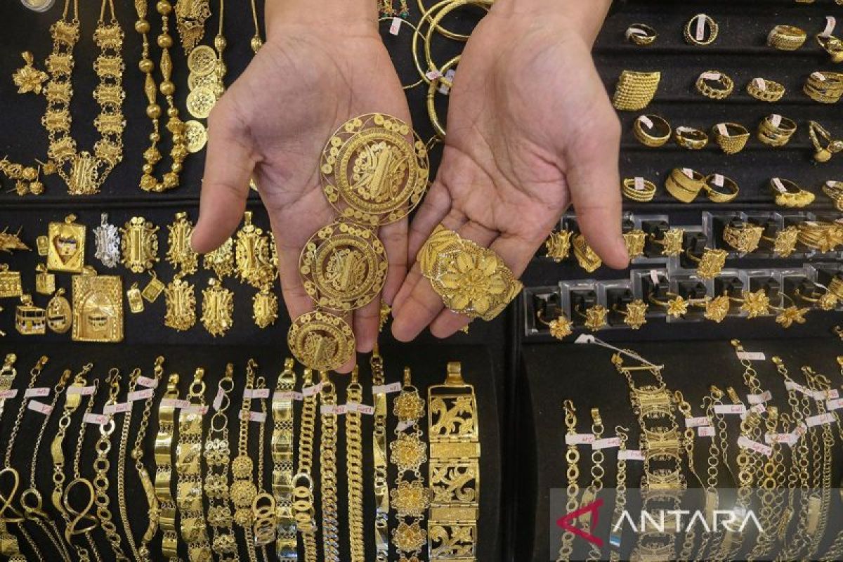 Emas Antam Kamis ini meroket Rp24.000 ke angka Rp1,914 juta/gram
