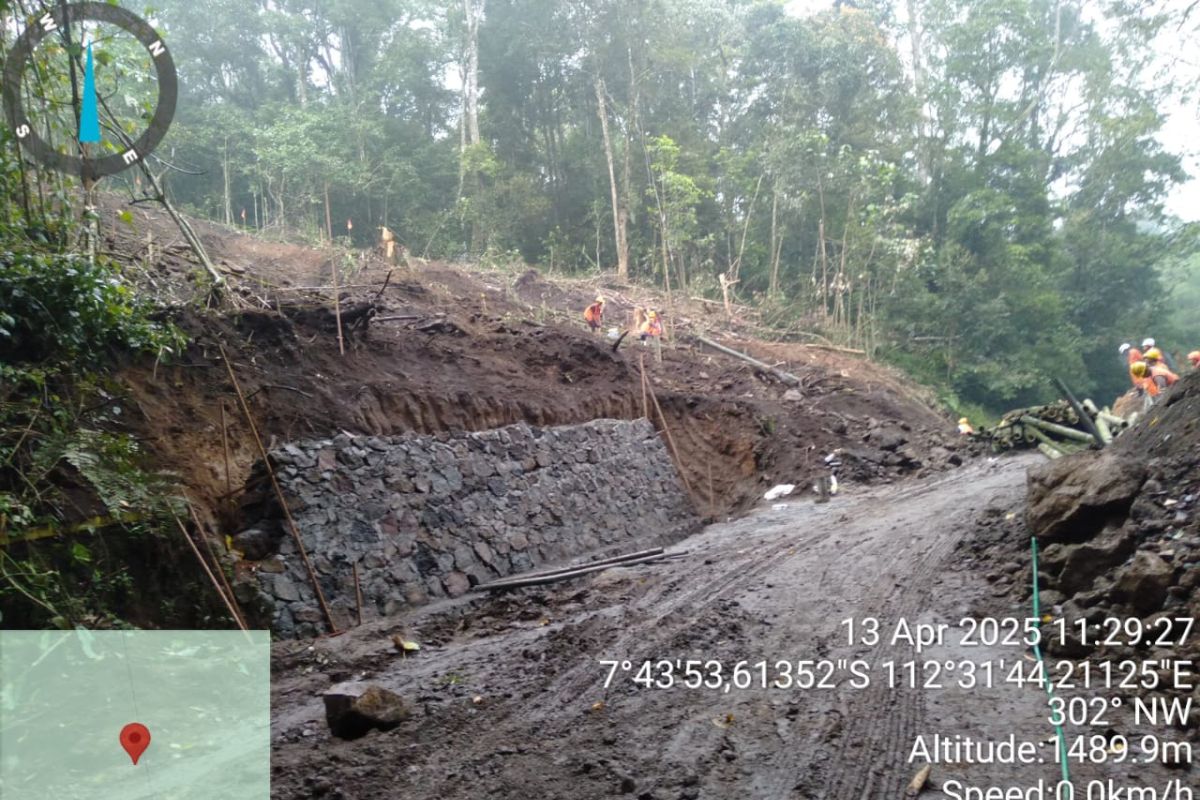 Aman, BPBD Jatim: Jalur Pacet-Cangar dibuka 24 jam mulai hari ini