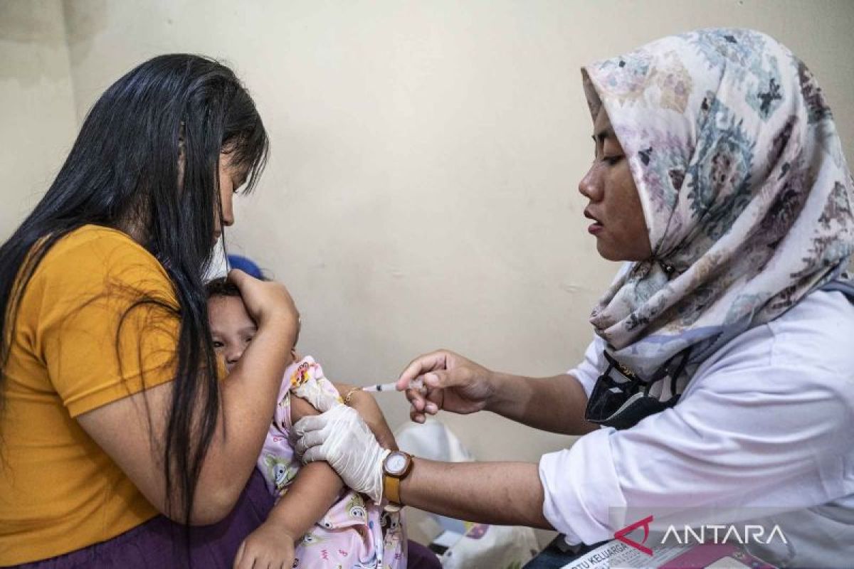 Dokter tekankan pentingnya imunisasi dan suplemen untuk cegah penyakit