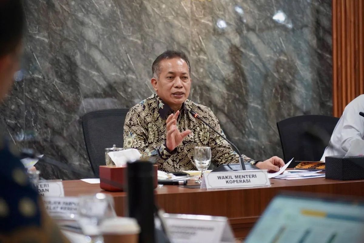 Red and White Cooperatives to boost rural economic independence