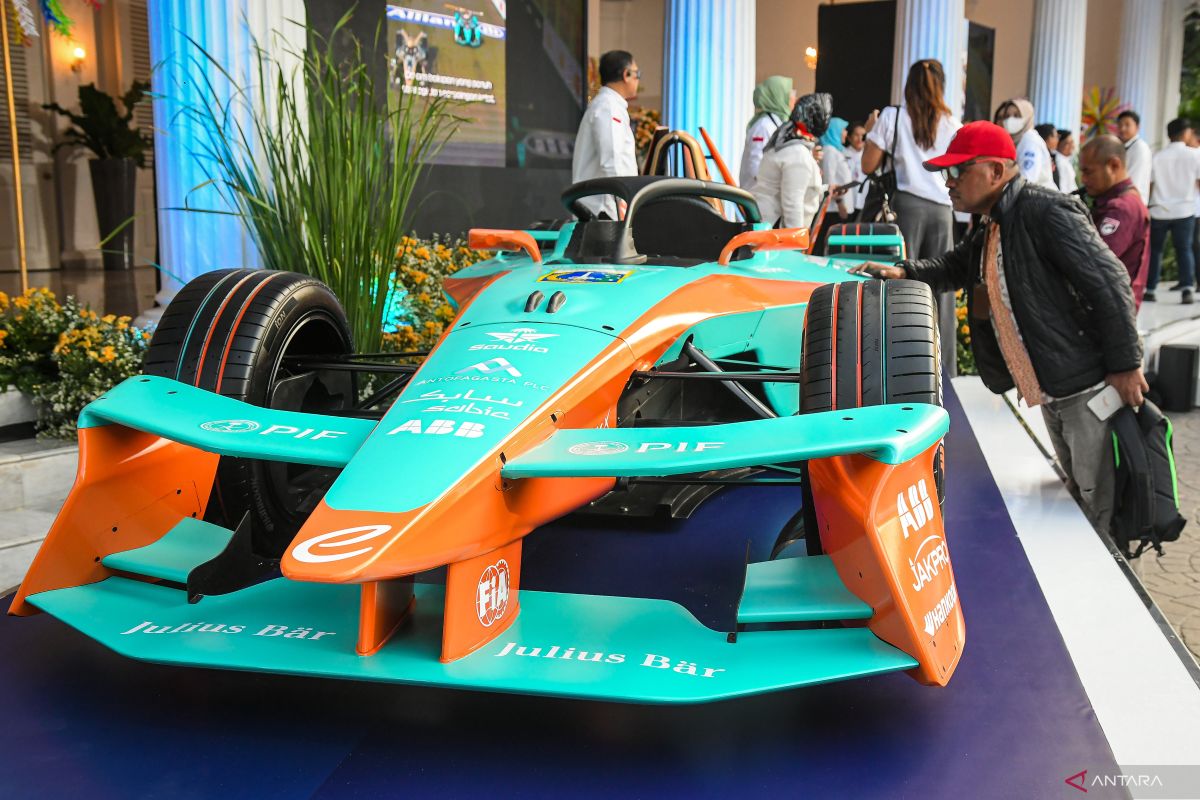 Jakpro hadirkan replika Formula E Gen3 Evo di HBKB Jakarta