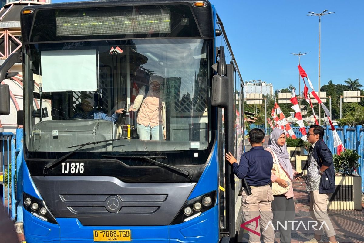 DKI sepekan, ekonomi 4,95 persen hingga rute baru Transjabodetabek