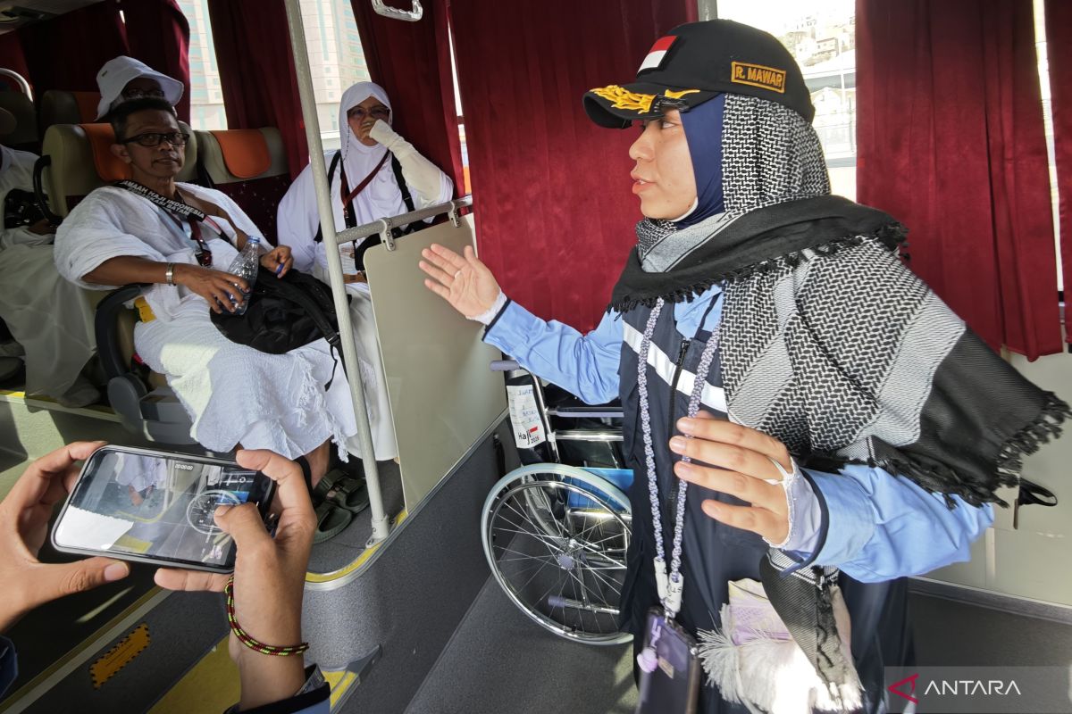 bus-shalawat-haji-Indonesia-110525-aww-5