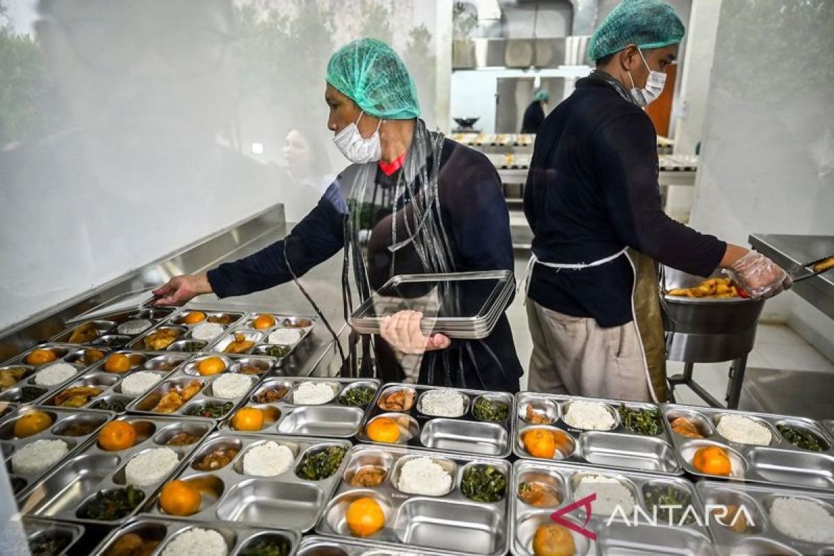 Menteri PU targetkan dapur MBG di tiga lokasi beroperasi Agustus