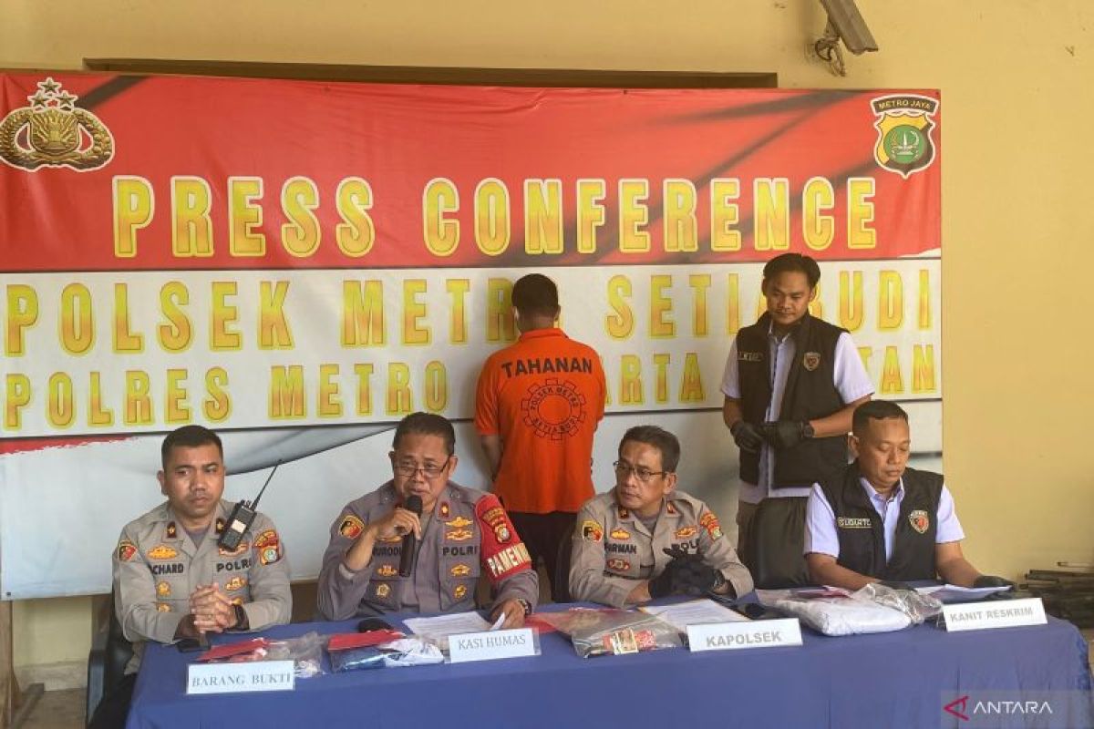 Ulang tahun jadi kedok pesta seks sesama jenis di Setiabudi